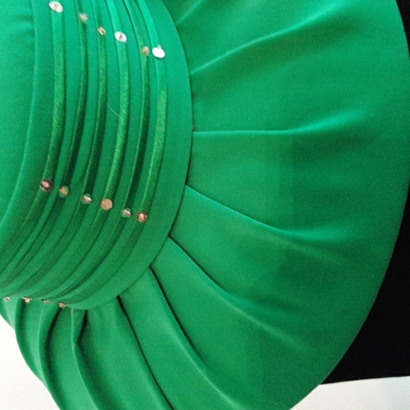 COPY - ANTHONY SICARI Kentucky Derby Facinator Hat in Green & attached Fabric F… - Picture 3 of 9